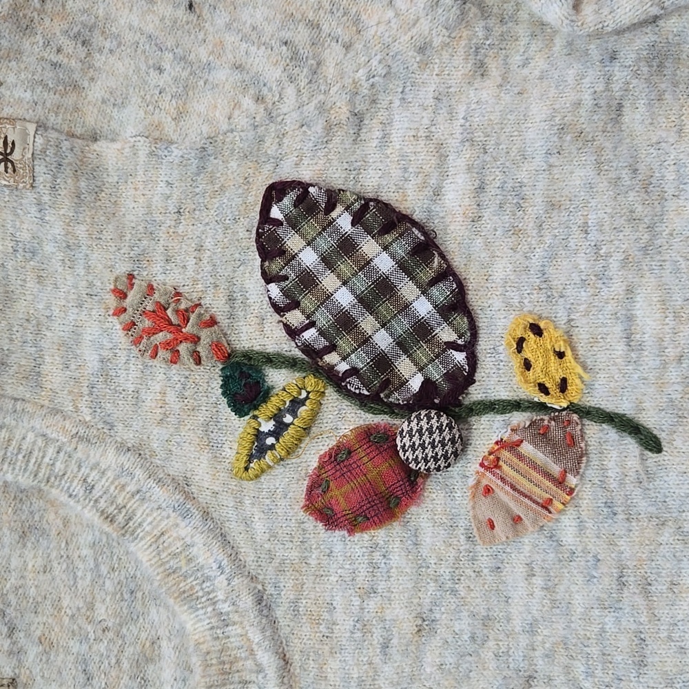 Thursday Island Floral Patchwork Embroidered Card… - image 3